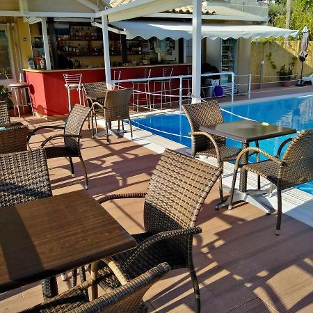 Stella 'S Sea Front Apartments Geni  Bagian luar foto