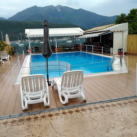 Stella 'S Sea Front Apartments Geni  Bagian luar foto