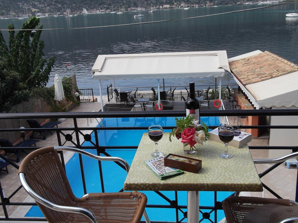 Stella 'S Sea Front Apartments Geni  Bagian luar foto