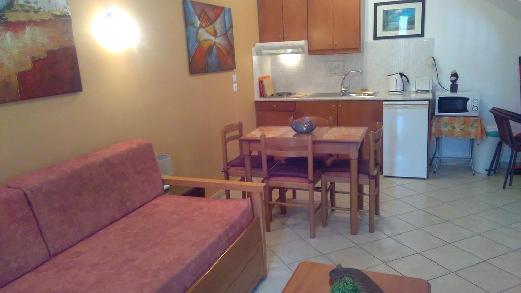 Stella 'S Sea Front Apartments Geni  Bagian luar foto