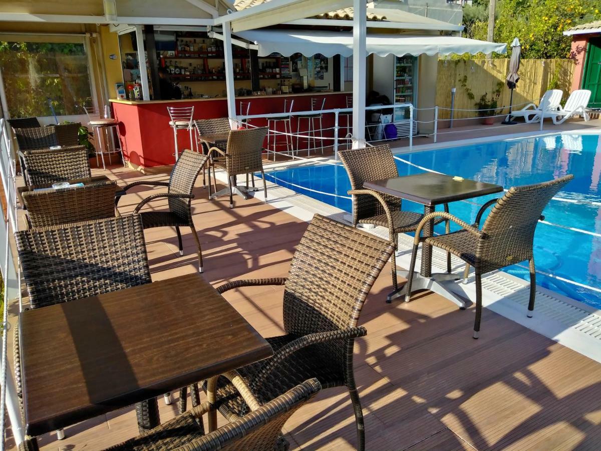 Stella 'S Sea Front Apartments Geni  Bagian luar foto